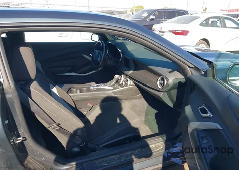 2023 Chevrolet Camaro Rwd 1Lt z USA, uszkodzony, nr VIN 1G1FB1RX6P0157402